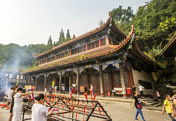 圣水寺第 7 张图片