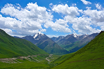 那拉提旅游风景区第 8 张图片