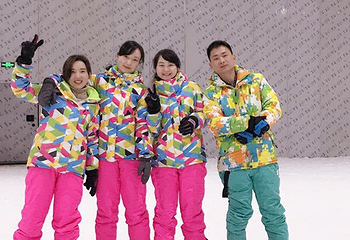桃花雪缘室内滑雪场第 5 张图片
