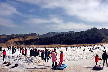 鹞子沟康乐山庄滑雪场第 33 张图片