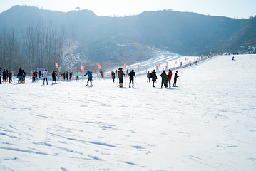 盘山滑雪场第 13 张图片
