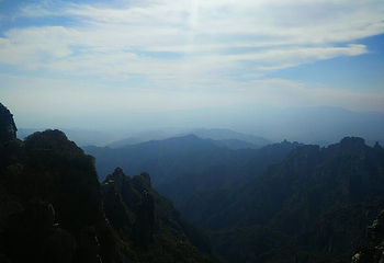 白石山大剧院第 15 张图片
