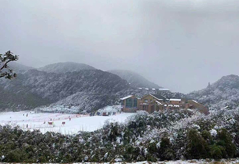 金佛山天星小镇风情商业街第 12 张图片