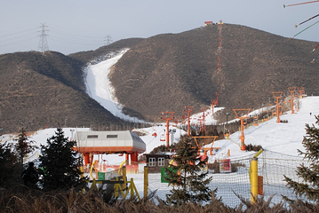 北京军都山滑雪场第 30 张图片