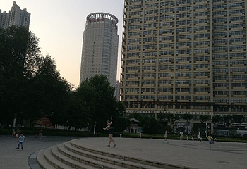 和平广场第 10 张图片