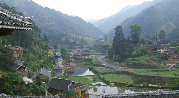 乌利生态旅游古寨