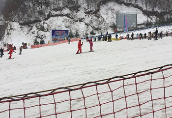 洛阳伏牛山滑雪场第 39 张图片