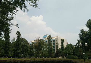 西南民族大学(武侯校区)第 15 张图片