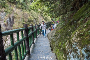 龙景大峡谷瀑布群第 3 张图片