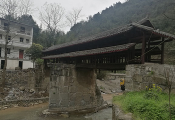 红军烈士墓第 2 张图片