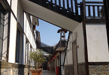 滴翠山庄恐龙展第 1 张图片