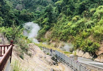 腾冲洞山温泉村第 24 张图片