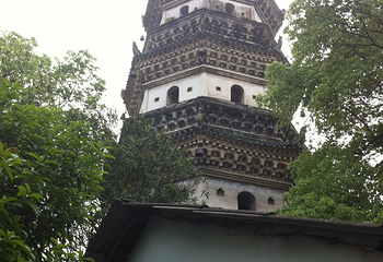 迥龙塔第 4 张图片