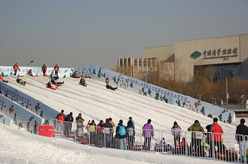 “爸爸去哪儿”新奥冰雪嘉年华第 7 张图片