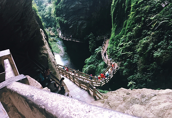 龙水峡地缝第 45 张图片