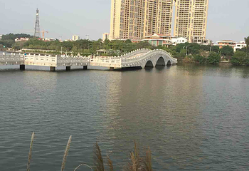 鸳鸯湖公园第 16 张图片
