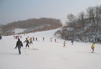 朱雀山滑雪场第 7 张图片