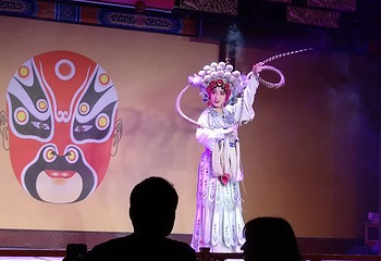 盖碗儿梨园•川剧变脸吐火表演剧院•非遗传承展示基地(天府广场店)第 15 张图片