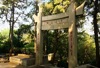 龙门石窟第 18 张图片