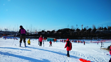 北京军都山滑雪场第 22 张图片