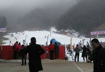 黄冈桃花冲滑雪场第 32 张图片