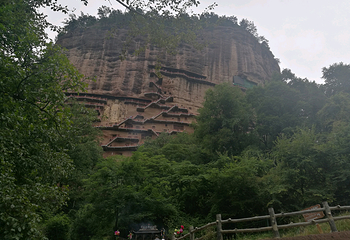 麦积山石窟第 49 张图片