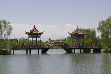 月牙湖风景区第 6 张图片