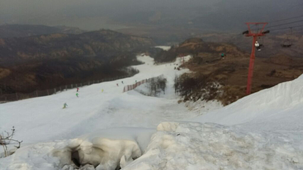 梅苑南山滑雪场第 6 张图片