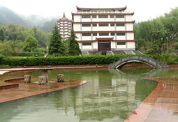 龙泉圣境风景区第 2 张图片