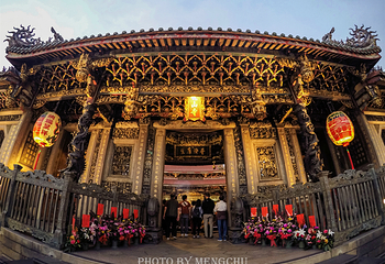 龙山寺第 18 张图片