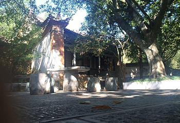 石屏秀山第 3 张图片