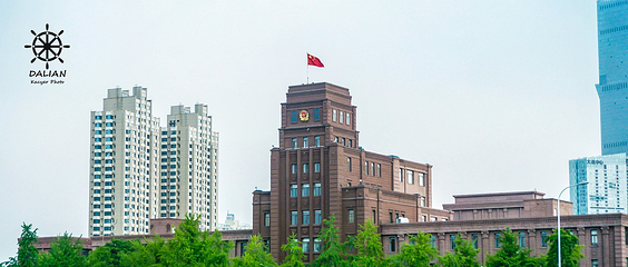 人民广场第 10 张图片