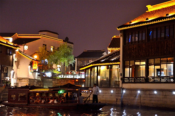 夜游护城河第 7 张图片