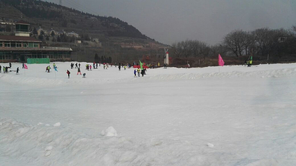 济南卧虎山国际滑雪场第 22 张图片