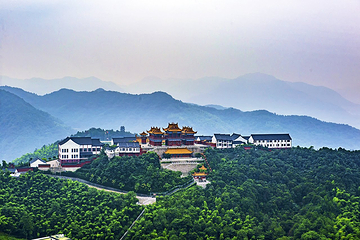 会稽山龙华寺第 6 张图片