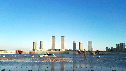 乌兰木伦湖第 12 张图片