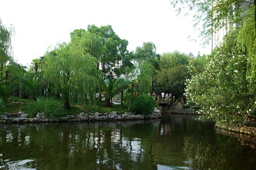 鲁迅墓第 4 张图片