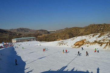 昆仑国际滑雪场第 9 张图片