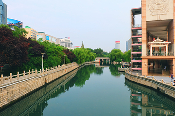 泉城广场第 21 张图片