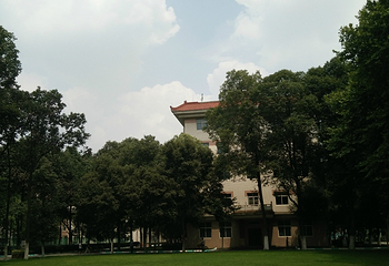 西南民族大学(武侯校区)第 20 张图片