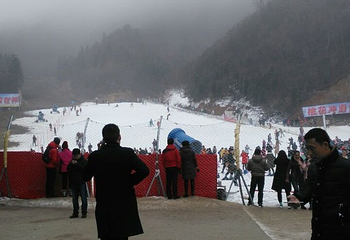 黄冈桃花冲滑雪场第 27 张图片
