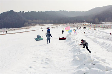 鹞子沟康乐山庄滑雪场第 34 张图片
