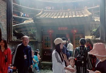 田中赋土楼群第 34 张图片