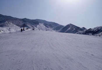 文殊山滑雪场第 7 张图片