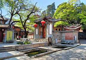 白马龙潭三眼井