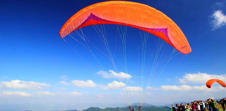 1/1永安山滑翔伞训练基地位      置:浙江省杭州市富阳区中国滑翔伞