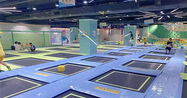 反弹蹦床公园(万达广场桂林高新店)