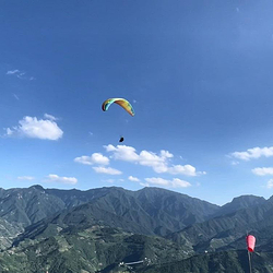 金刚台滑翔伞飞行基地