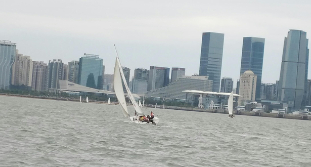 鹭帆帆船出海