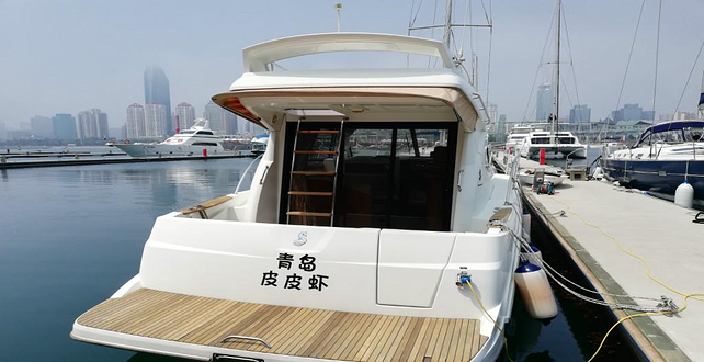 风驰豪华进口游艇租赁中心